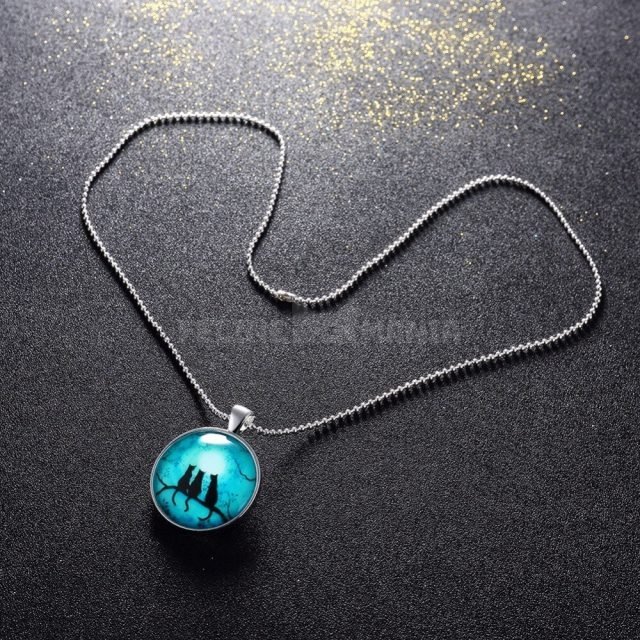 Fashion sterling silver chain luminous series three cat fluorescent round pendant ladies noble jewelry personalized necklace